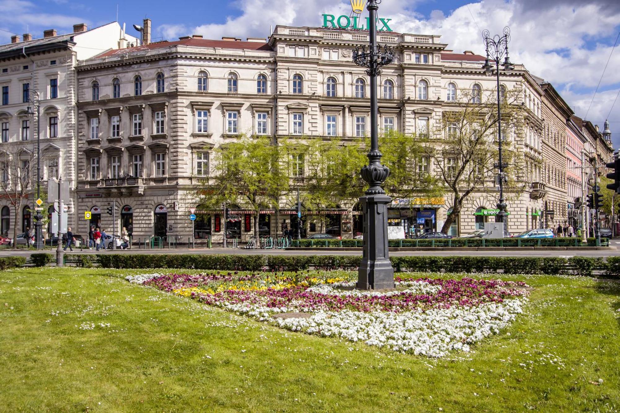 Wilson'S Oktogon Square Suite Apartment Budapest Eksteriør bilde