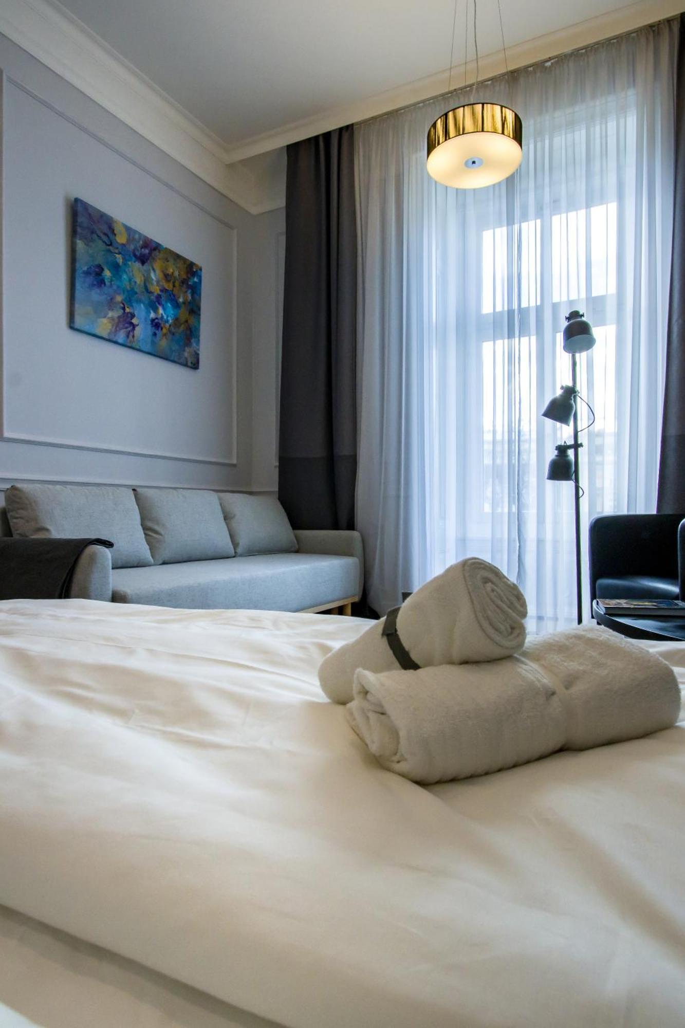 Wilson'S Oktogon Square Suite Apartment Budapest Eksteriør bilde
