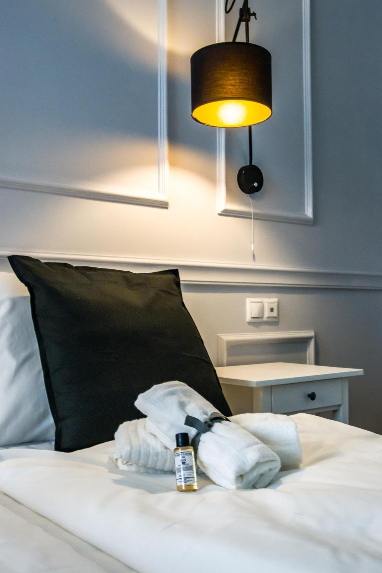 Wilson'S Oktogon Square Suite Apartment Budapest Eksteriør bilde
